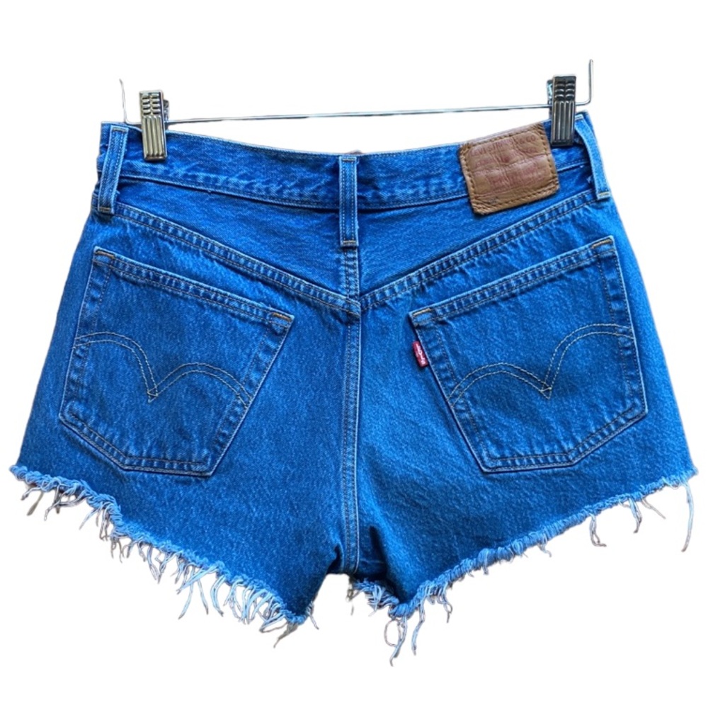 Levi’s 501 Womens cut-off Jean fringe shorts